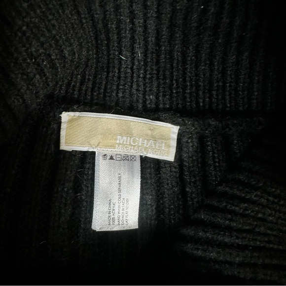 Micheal Kors Black Ribbed Knot Zip Shawl Poncho Women’s M - Picture 3 of 3